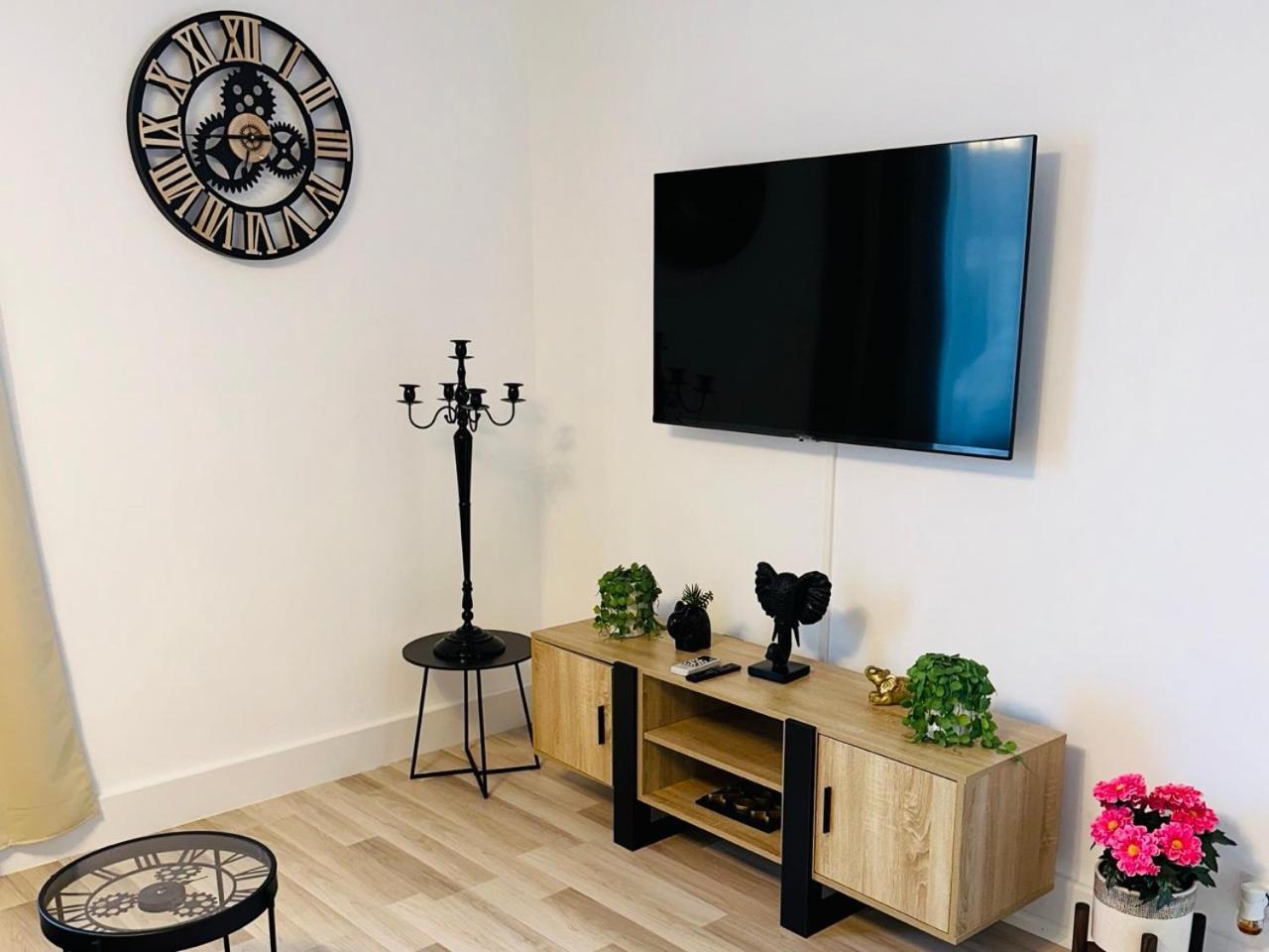 Les Appartements Du Mas - Rose Marie Aigues-Mortes Esterno foto