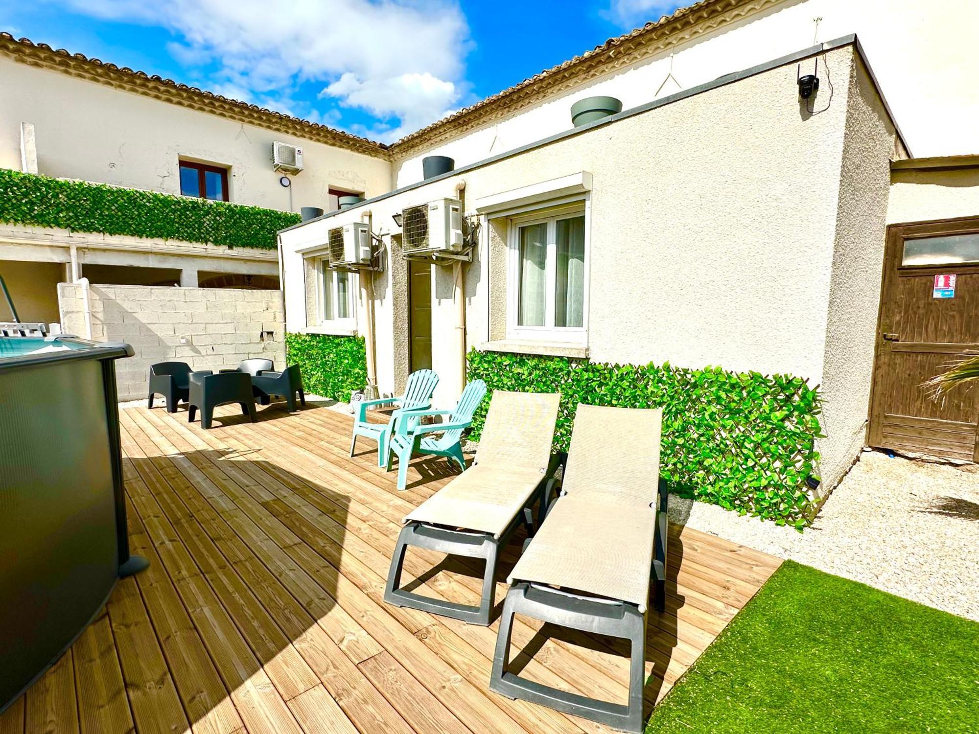 Les Appartements Du Mas - Rose Marie Aigues-Mortes Esterno foto